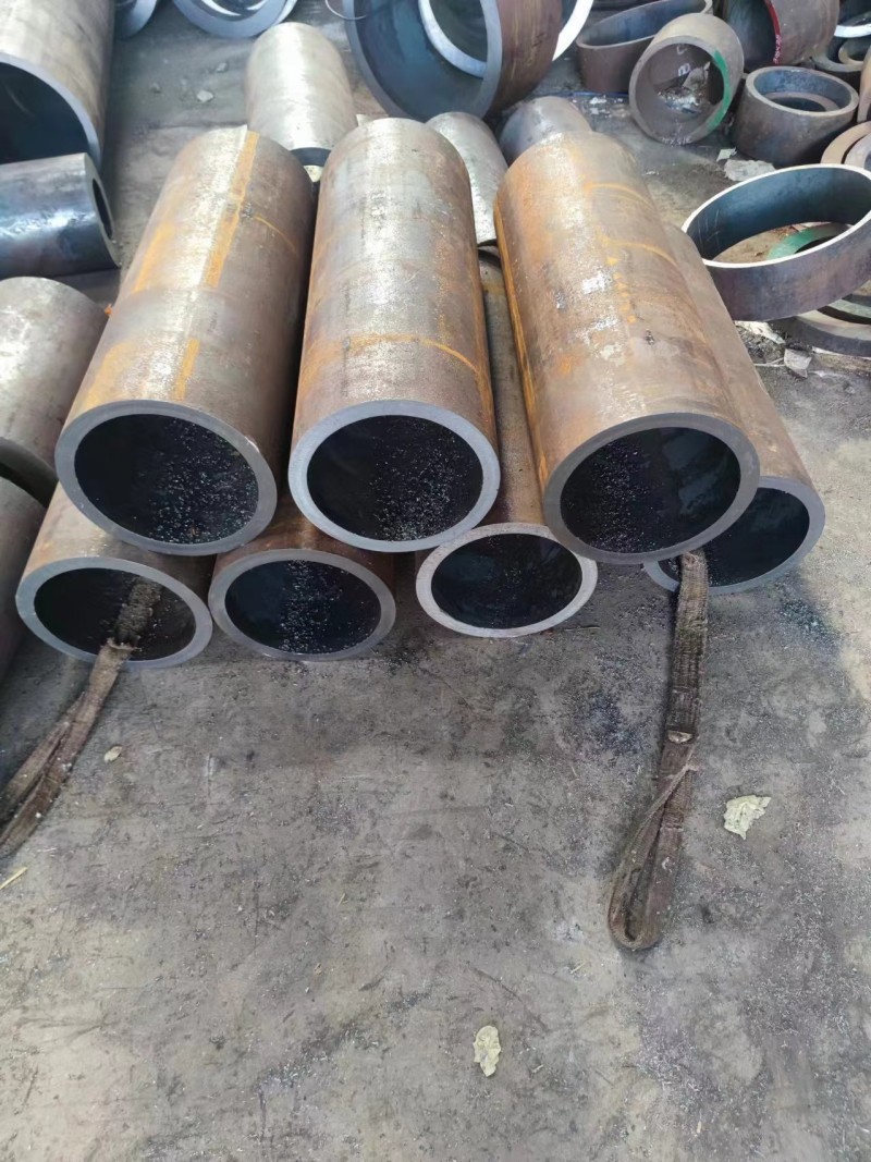 建昌建昌建昌12Cr1MovG无缝钢管切割